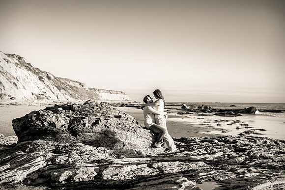 Engagement Photographer Newport Beach Ca - Engagement Photos Crystal Cove Newport Beach-89