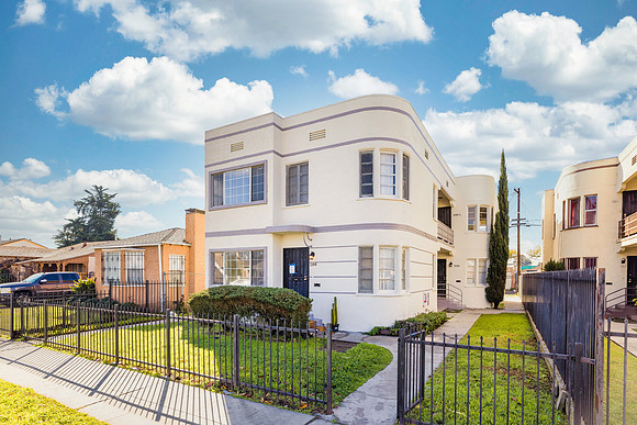 1144 W 57th St Los Angeles-002