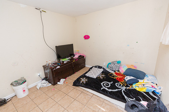 10413 S Main Street - Real Estate Photographer Los Angeles-45
