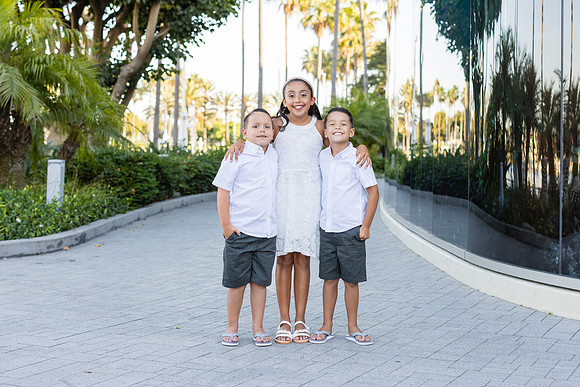 Family Photographer Long Beach Ca - Family Photos Shoreline Village Long Beach Ca-001