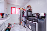 815 W 62nd Pl Interior-014