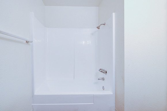 Small File -756 Inglewood Interior-019