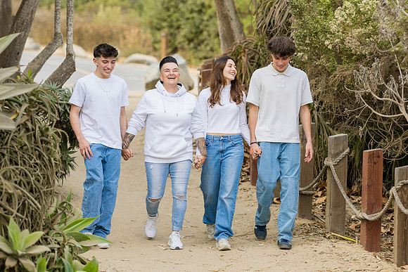 Family Photos Crystal Cove Newport Beach Ca-032