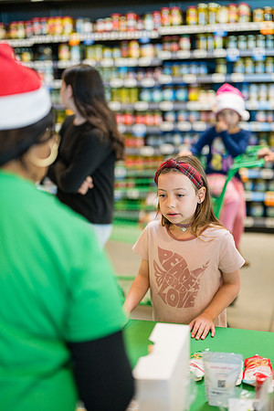 1 Amazon Fresh Long Beach Ca Holiday Art Display-99