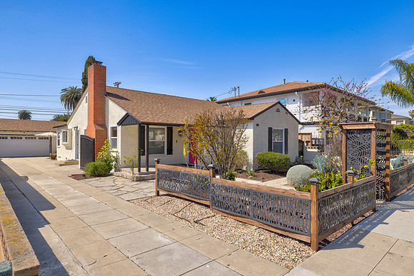 2515 Magnolia Ave Exterior-004