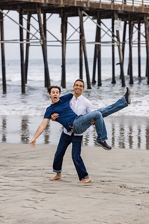 Family photos Oceanside Pier-043