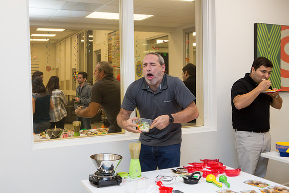 Uniregistry Salsa Contest 2017-96