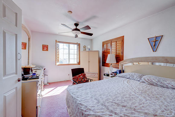 535 W Olive St Inglewood-003