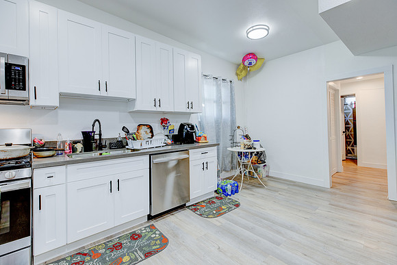 10223 Crenshaw Blvd Inglewood Interior-040