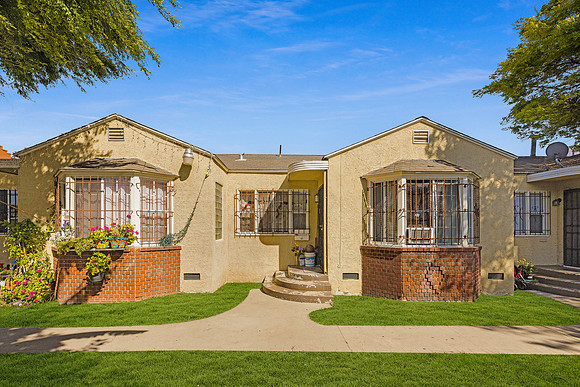 432 W Palm St-003