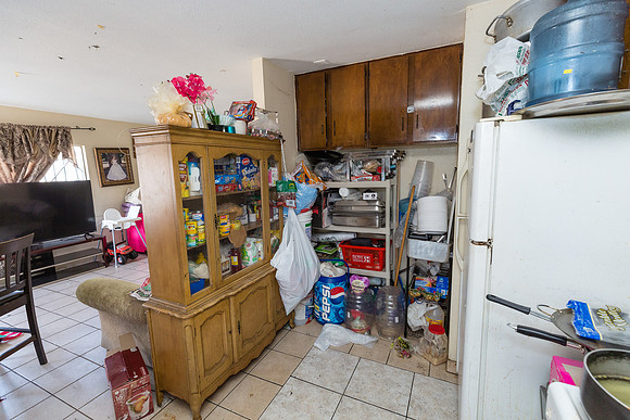 10413 S Main Street - Real Estate Photographer Los Angeles-80