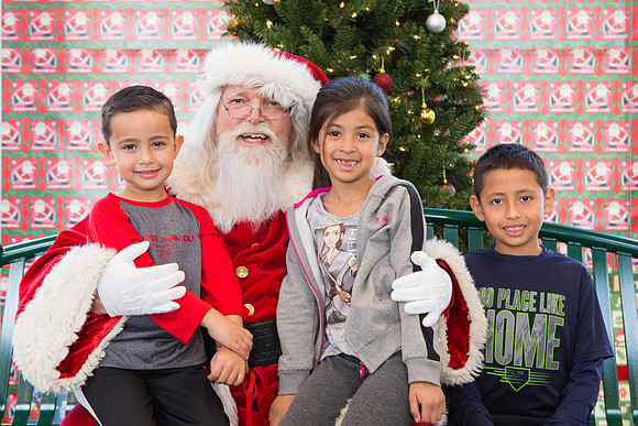 Pizza with Santa-57