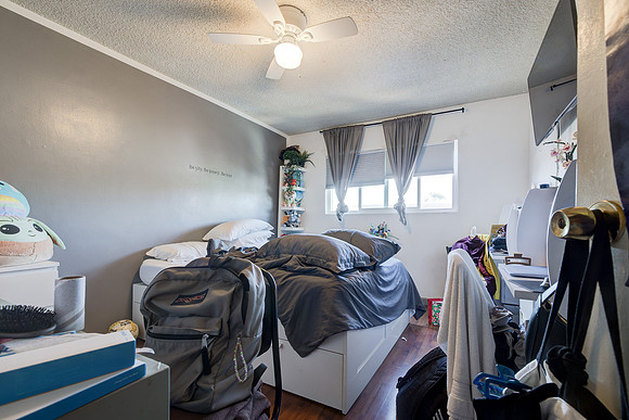 1133 Freeman Ave Interior-060