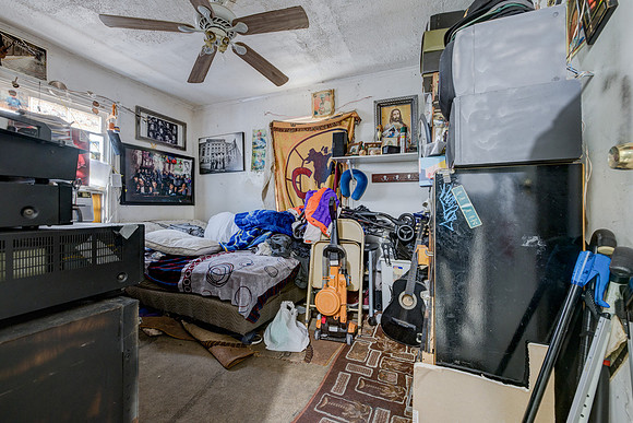1031 W 57th Street-026