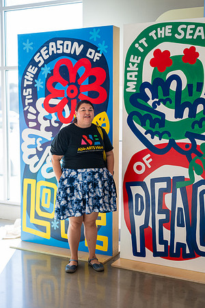 1 Amazon Fresh Long Beach Ca Holiday Art Display-74