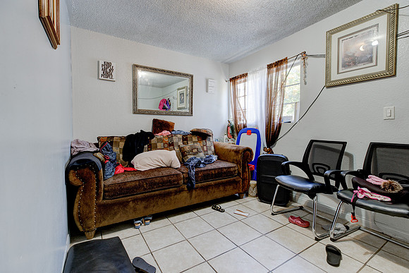 11323 S Firmona Ave Inglewood Interior-011