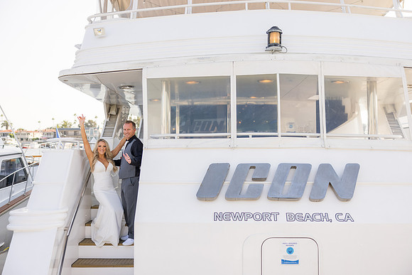 Icon Yacht - City Experiences -119