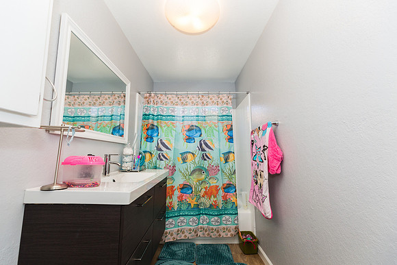 1626 w 104th st-30