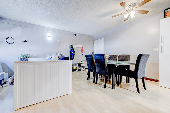 1133 Freeman Ave Interior-072