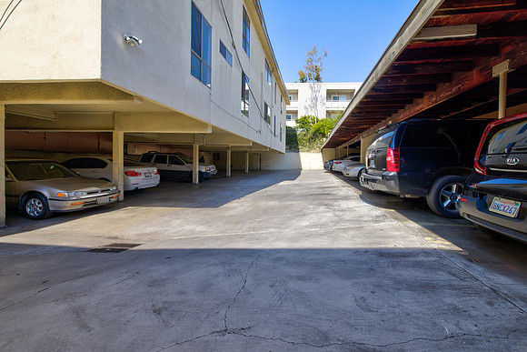 756 Inglewood Outside-016