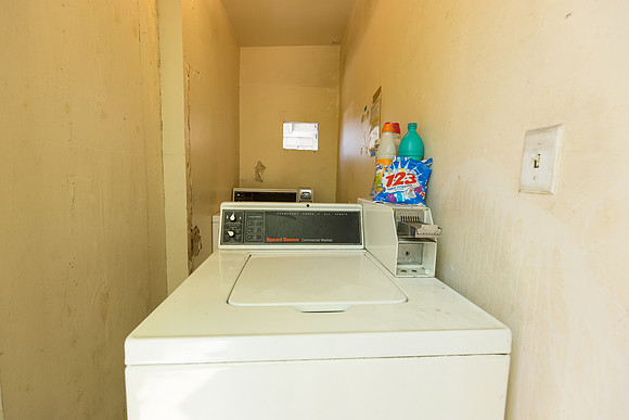 1016 W 22nd St Los Angeles-49