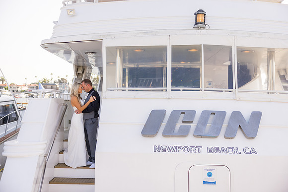 Icon Yacht - City Experiences -117