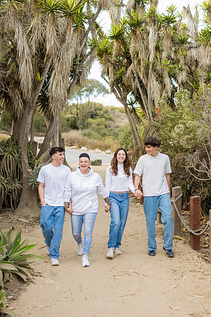 Family Photos Crystal Cove Newport Beach Ca-028