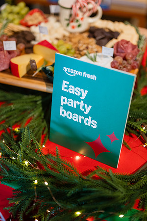 1 Amazon Fresh Long Beach Ca Holiday Art Display-14