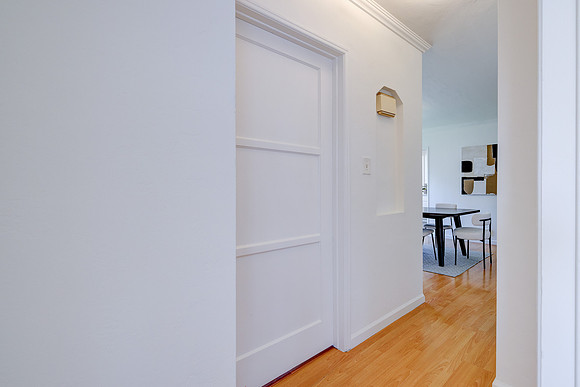 4245 E 14th St Interior-71
