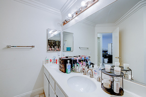 19431 Rue de Valore Interior-020