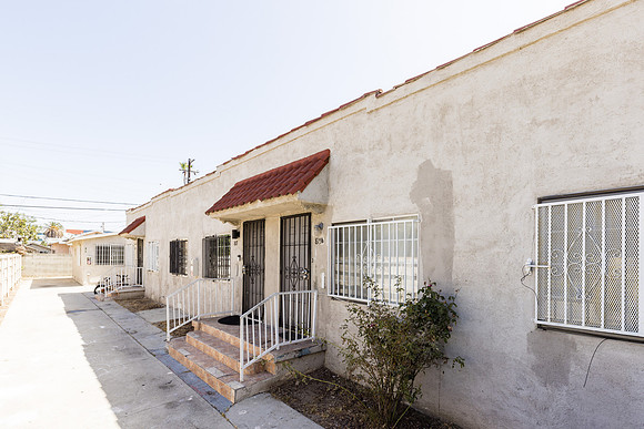 815 W 62nd Place Los Angeles-014