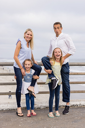 Family photos Oceanside Pier-034