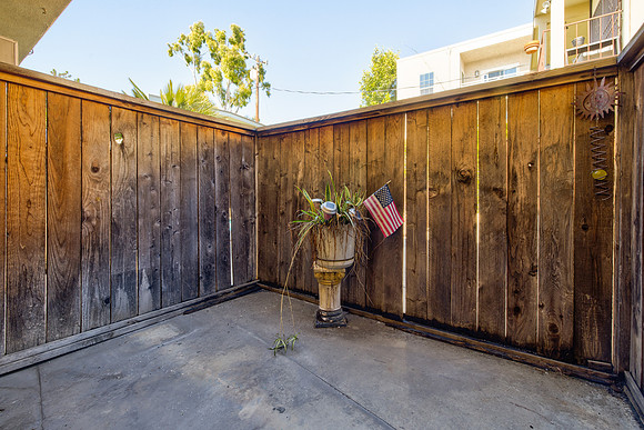 756 Inglewood Outside-003