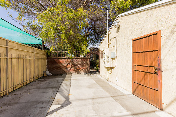 338 W Magnolia St-079