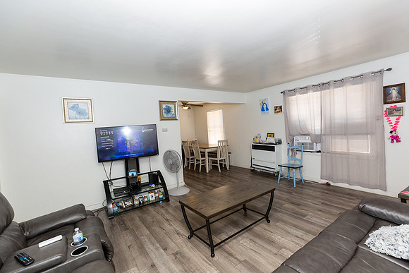 Real Estate Photographer Lbc - 1094 Cherry Ave-50