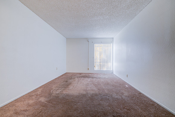 756 Inglewood Interior-028