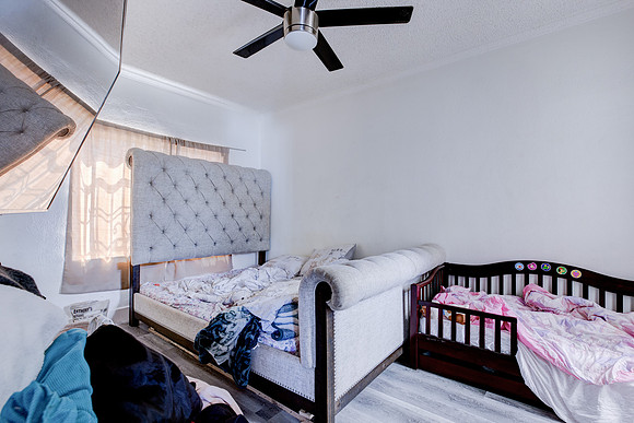 815 W 62nd Pl Interior-044