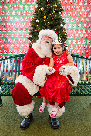 Pizza with Santa-111