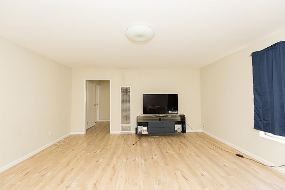 1626 w 104th st-35
