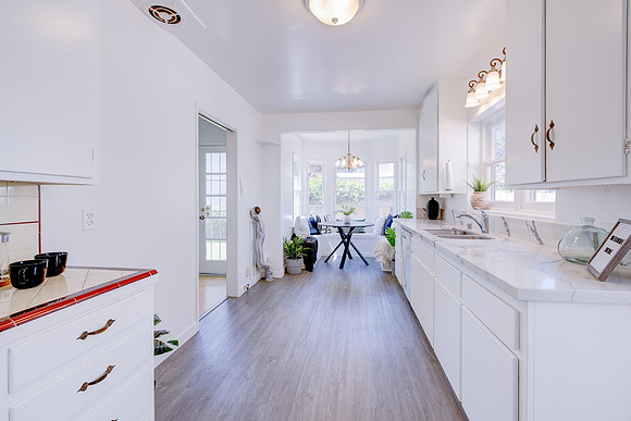 4245 E 14th St Interior-24