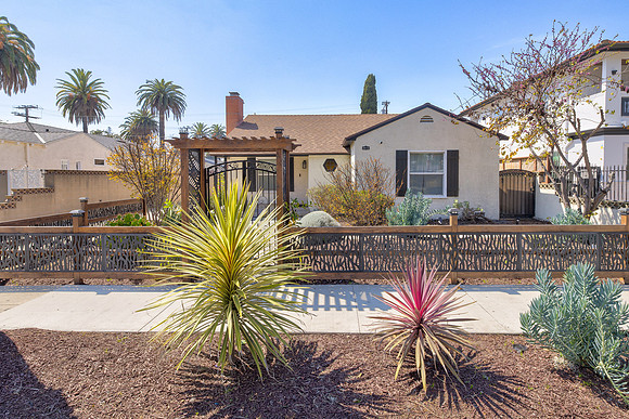 2515 Magnolia Ave Exterior-002