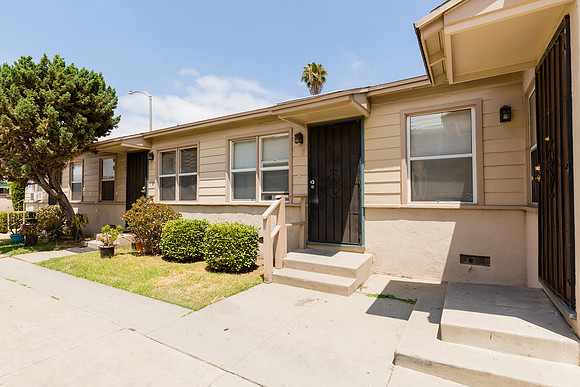 Real Estate Photographer Lbc - 1094 Cherry Ave-4