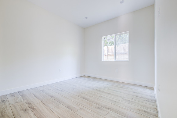 2945 West Blvd Interior-017