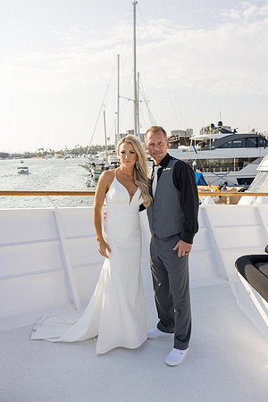 Icon Yacht - City Experiences -135