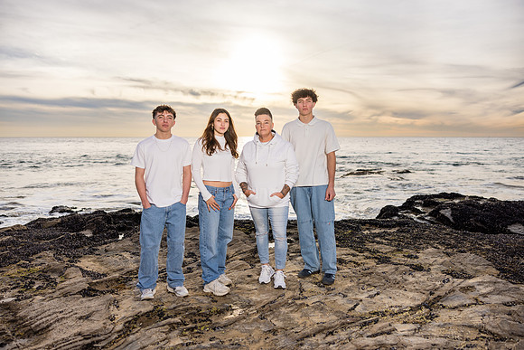 Family Photos Crystal Cove Newport Beach Ca-039
