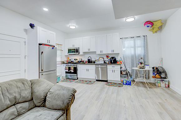 10223 Crenshaw Blvd Inglewood Interior-032