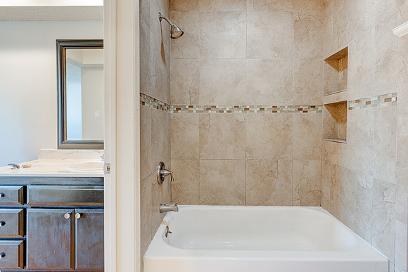 1790 Silver Maple Drive - Interior-044