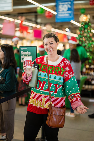 1 Amazon Fresh Long Beach Ca Holiday Art Display-131
