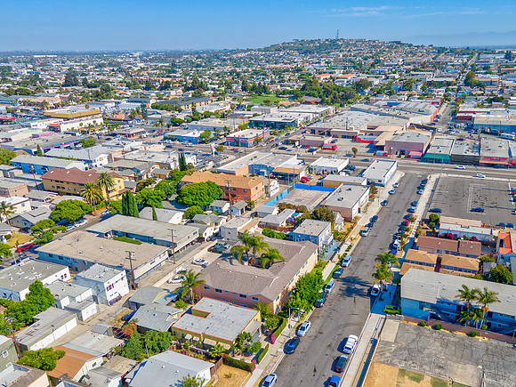 1133 Freeman Ave Drone-013