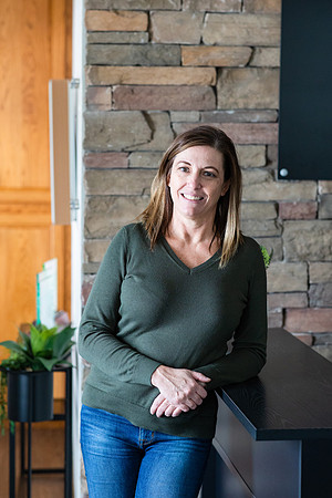 Des Moines Iowa-27-Wendy Steffes-Owner